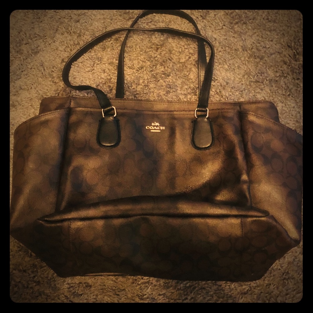 XL Coach bag.